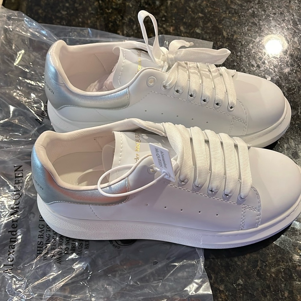 Alexander McQueen Women Sneaker Pelle S.Gomm Larry white size US 9 EU 39.5